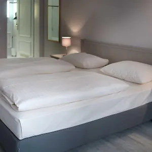 3* Hotel Deutsches Theater