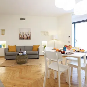 Sweett- Maison Laghetto , Milán Italia